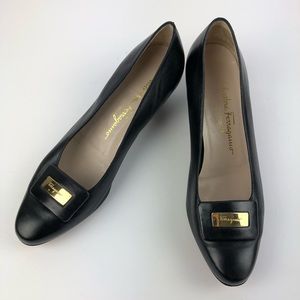 Salvatore  Ferragamo black leather pumps size 9